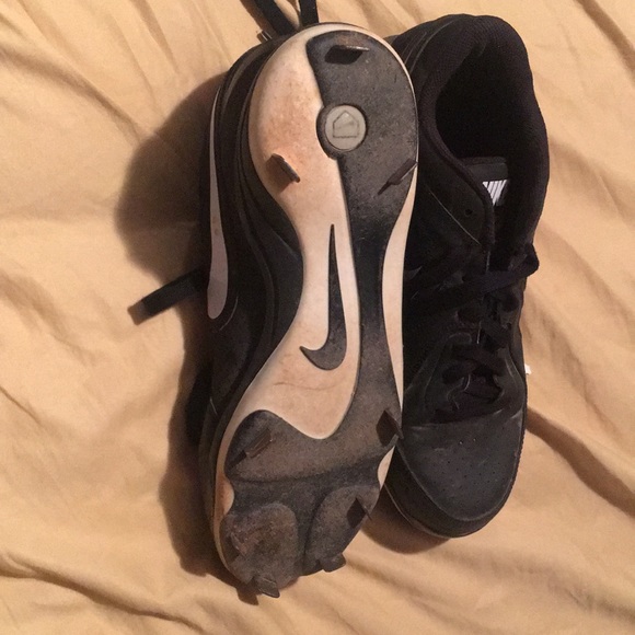 Cleats - Picture 3 of 4